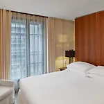 Le Metropolitan, Tour Eiffel, A Tribute Portfolio 4* Paris