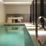 Le Metropolitan, Tour Eiffel, A Tribute Portfolio Hotel