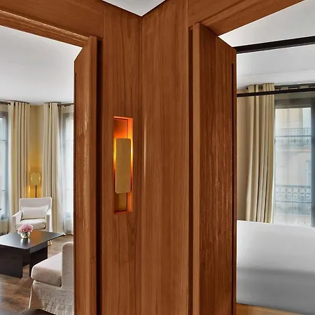 Le Metropolitan, Tour Eiffel, A Tribute Portfolio Ξενοδοχείο 5*