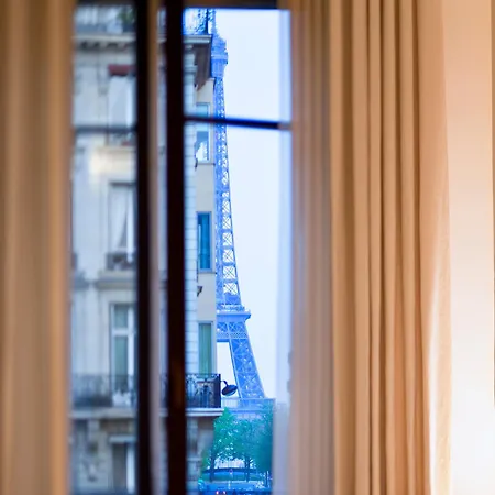 Le Metropolitan, Tour Eiffel, A Tribute Portfolio Παρίσι
