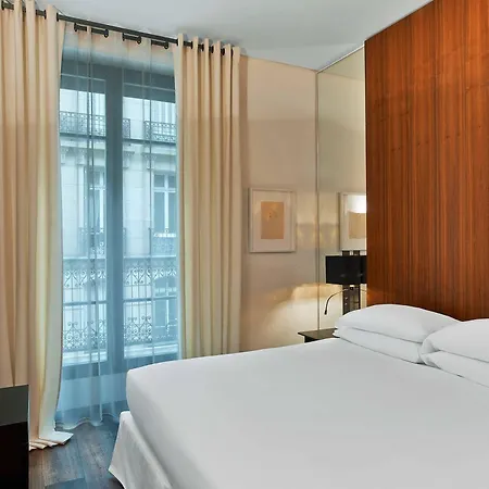Le Metropolitan, Tour Eiffel, A Tribute Portfolio 5*