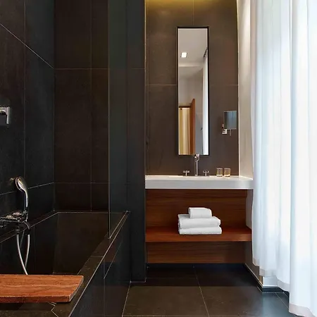 Le Metropolitan, Tour Eiffel, A Tribute Portfolio 4* Paris