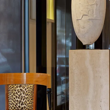 Le Metropolitan, Tour Eiffel, A Tribute Portfolio Paris