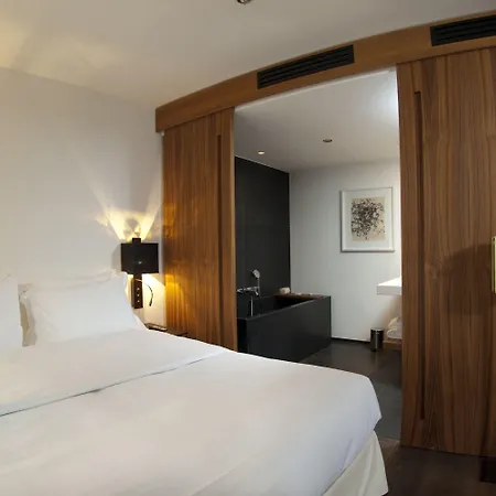 Le Metropolitan, Tour Eiffel, A Tribute Portfolio 5* Parigi