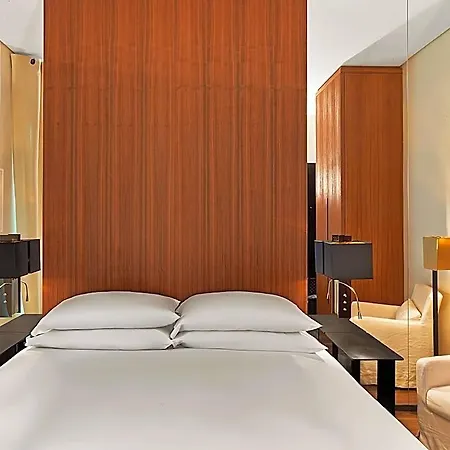 Le Metropolitan, Tour Eiffel, A Tribute Portfolio 4*