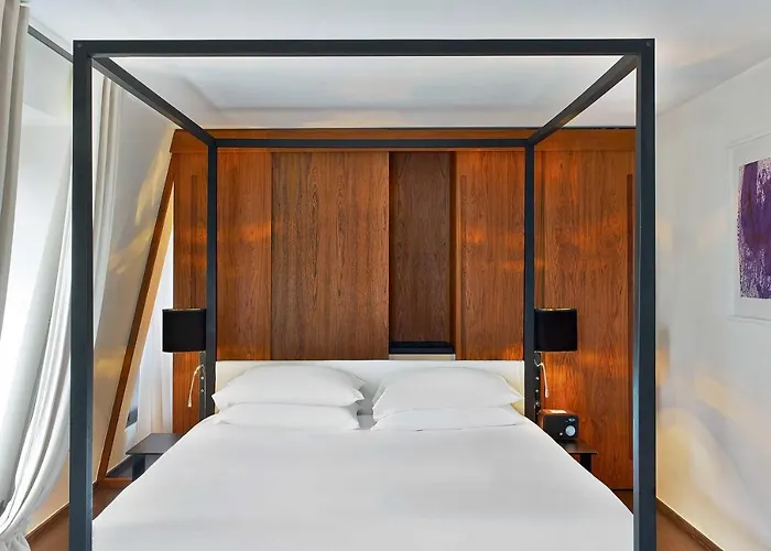 Le Metropolitan, Tour Eiffel, A Tribute Portfolio Отель Париж