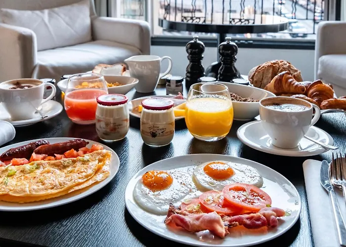 Le Metropolitan, Tour Eiffel, A Tribute Portfolio Париж