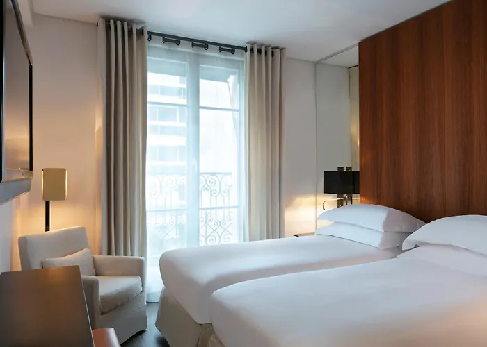 Отель Le Metropolitan, Tour Eiffel, A Tribute Portfolio Париж