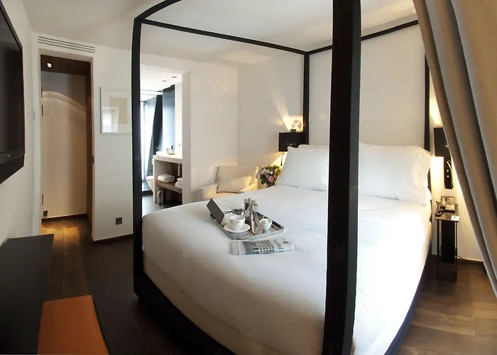 Отель Le Metropolitan, Tour Eiffel, A Tribute Portfolio