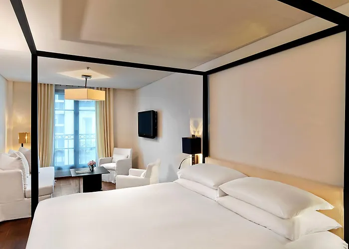 Le Metropolitan, Tour Eiffel, A Tribute Portfolio 4*