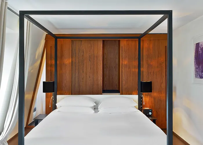 Отель Le Metropolitan, Tour Eiffel, A Tribute Portfolio