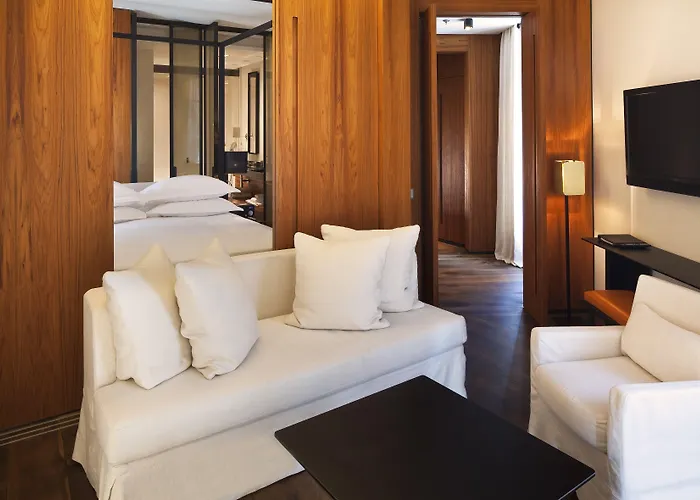 Le Metropolitan, Tour Eiffel, A Tribute Portfolio 4* Париж