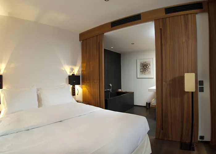 Le Metropolitan, Tour Eiffel, A Tribute Portfolio 4* Париж